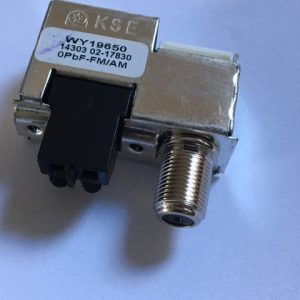 Yamaha RX-V471/57  RXV373    AM/FM TUNER SOCKET Part WY196500